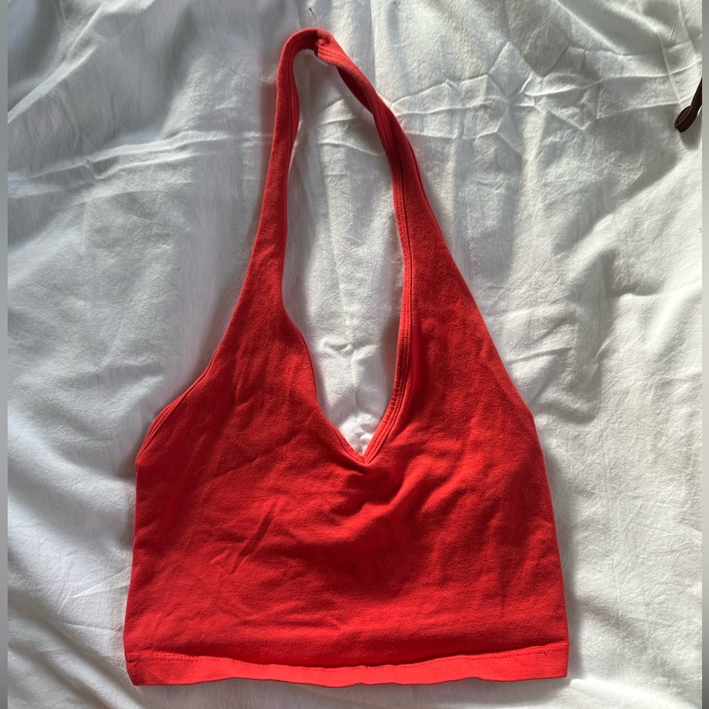ASOS Design crop cherry red halter top US 2 - Picture 2 of 4